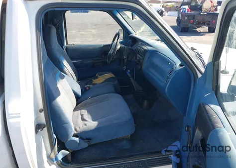 1996 Ford Ranger из США, поврежденный, VIN 1FTCR10A7TPB41029